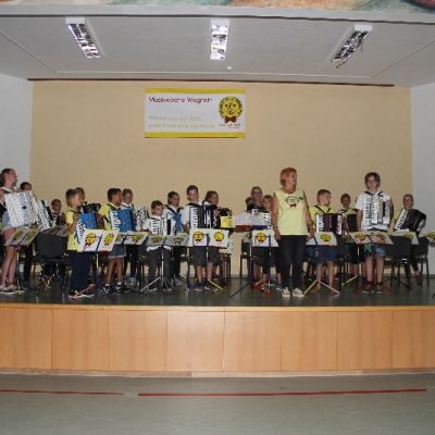 1ff6f6fe-b328-4dc8-b331-0e59b4659c45.jpg